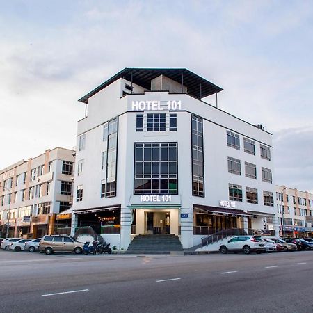 Hotel 101 Permas Jaya Johor Bahru Exterior photo